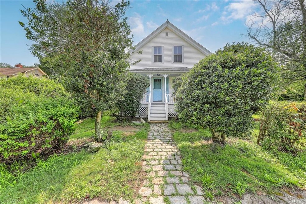 928 Main St, Warren, RI 02885 - photo 1