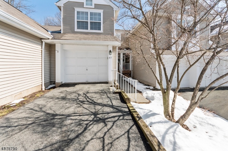 87 Woodmont Dr, Randolph, NJ 07869 - photo 1