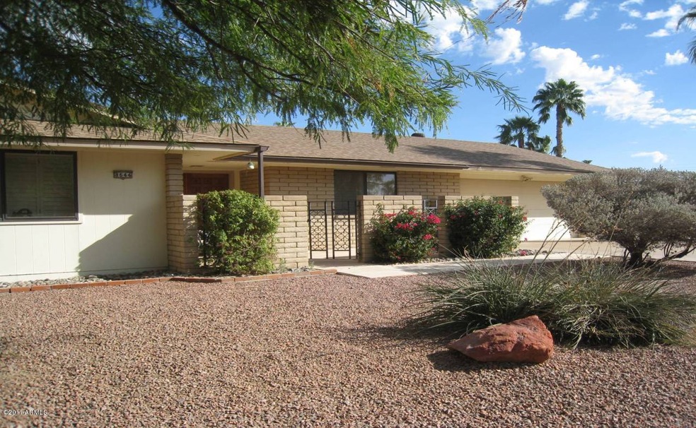 BEAUTIFUL CURB APPEAL