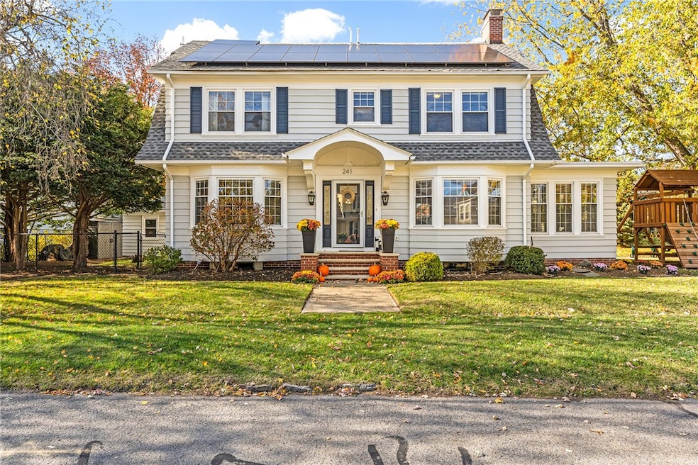 For Sale $995,000 • Co-Listing Agent