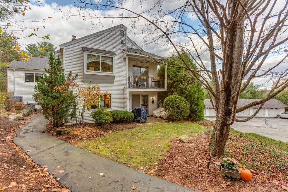 135 Amherst St unit 16, Amherst, NH 03031 - photo 1