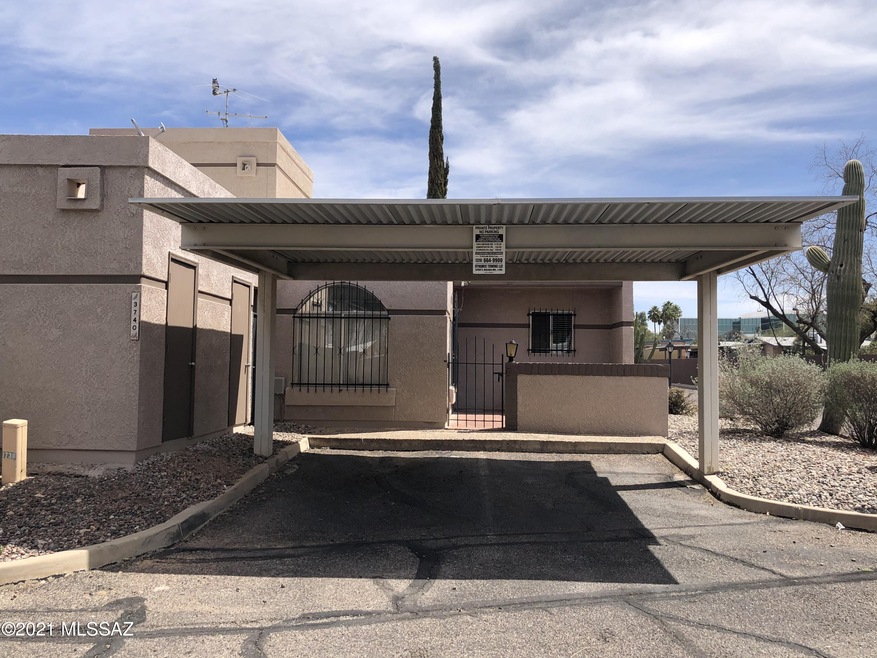 Corner lot with 2 car port