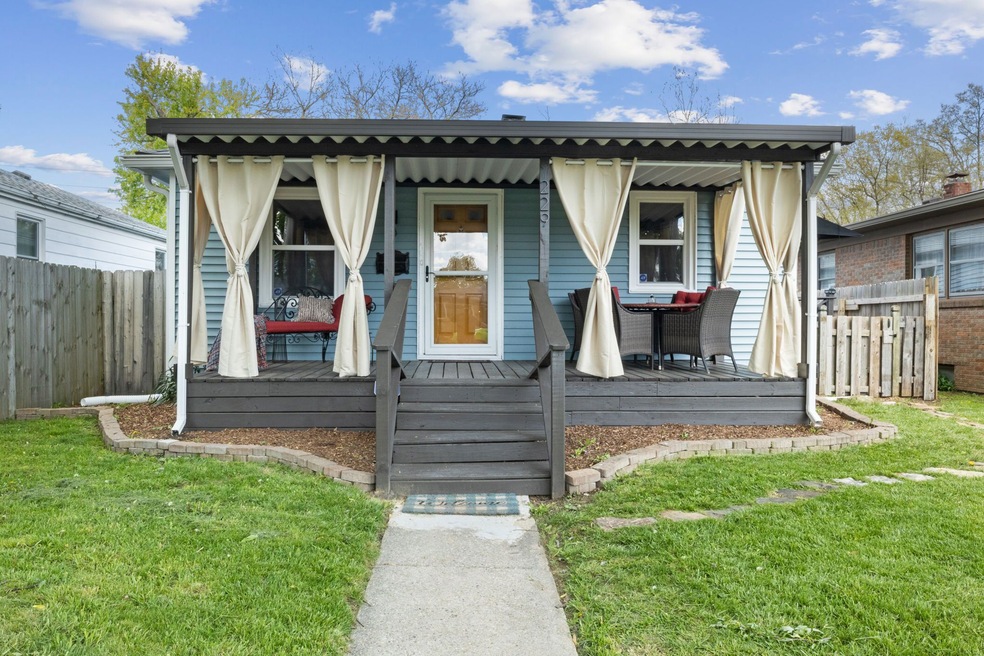 229 N 5th Ave, Beech Grove, IN 46107 - photo 1