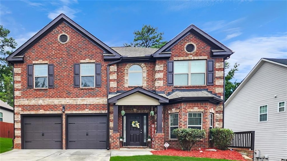 View of front of house featuring a garage