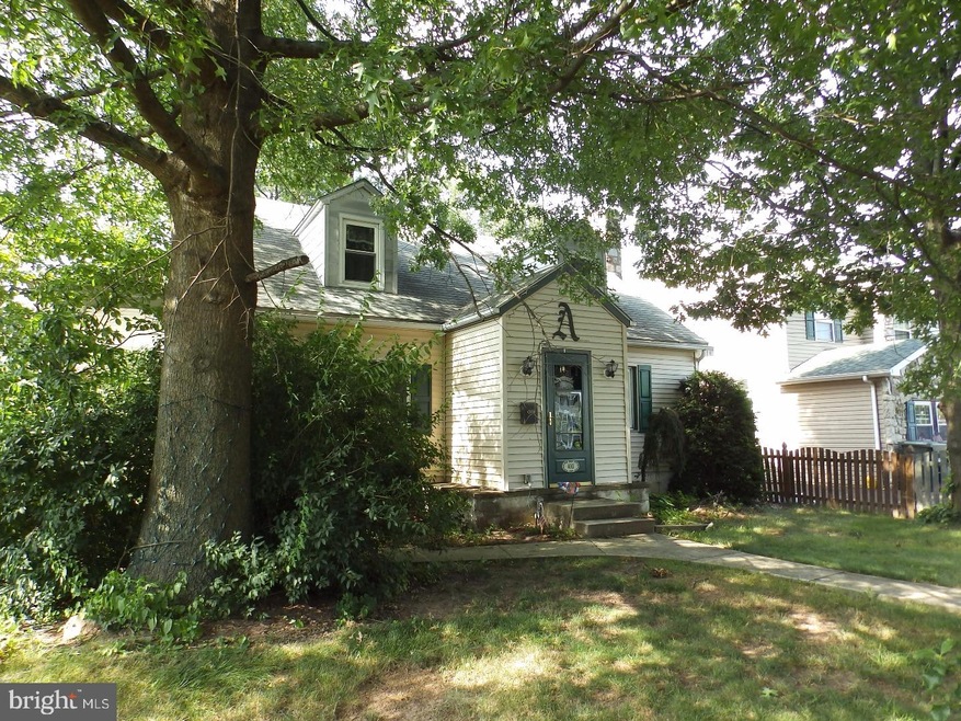 403 Fairview Ave, Quakertown, PA 18951 - photo 1