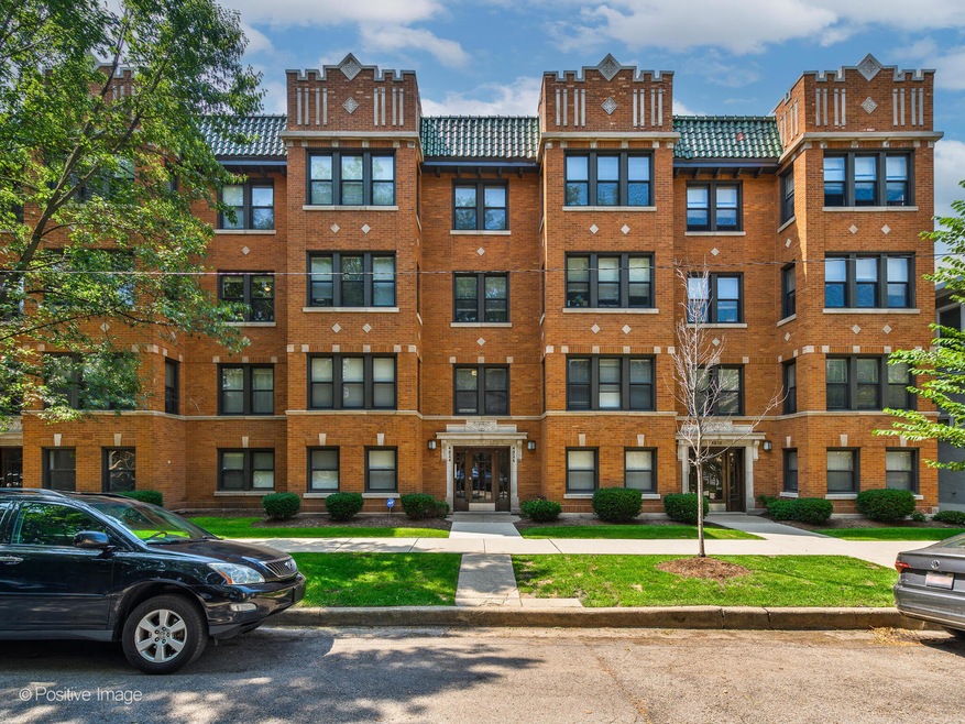 4826 N Hoyne Ave unit 4, Chicago, IL 60625 - photo 1