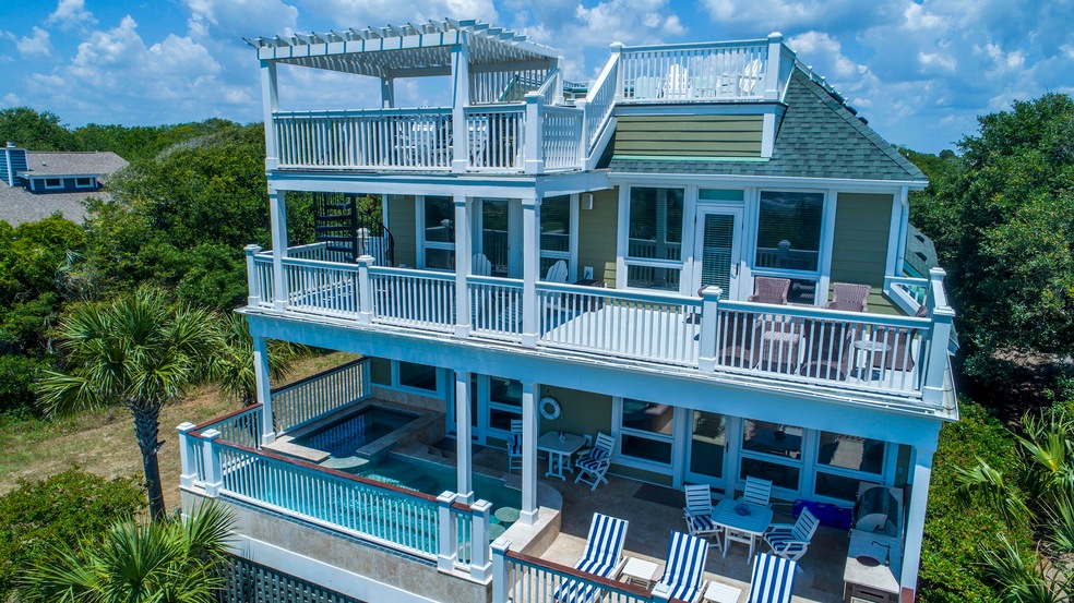 2916 Palm Blvd