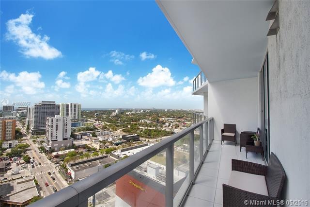 Panoramic Views from the spacious balcony