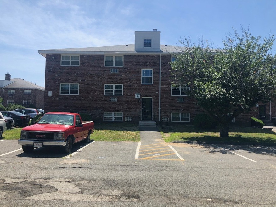 361 Hildreth St unit 21, Lowell, MA 01850 - photo 1