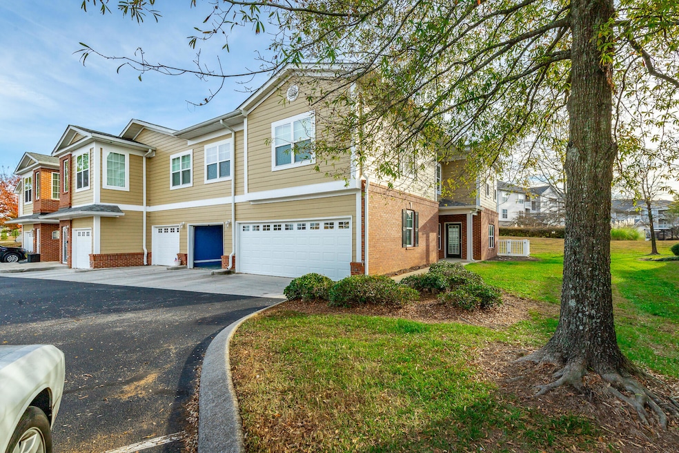 For Rent $2,200/month