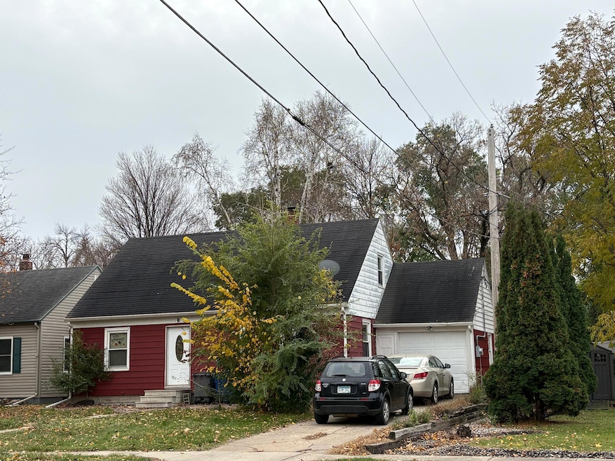 1313 10th Ave S, Moorhead, MN 56560 - photo 1