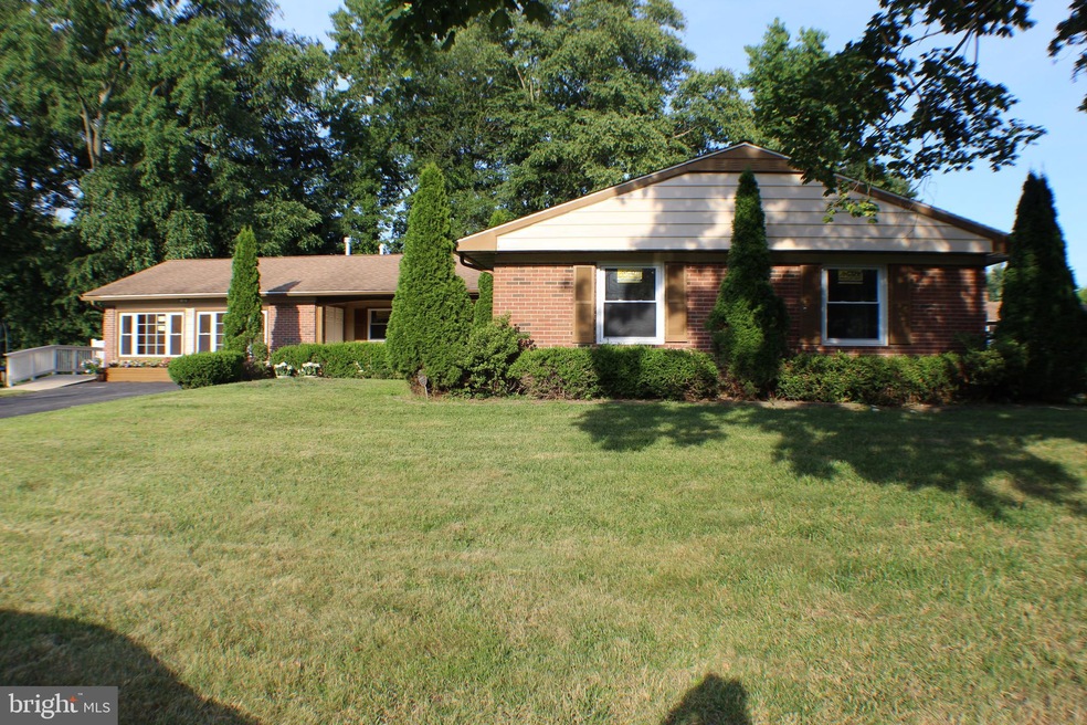 25 Timber Ln, Willingboro, NJ 08046 - photo 1