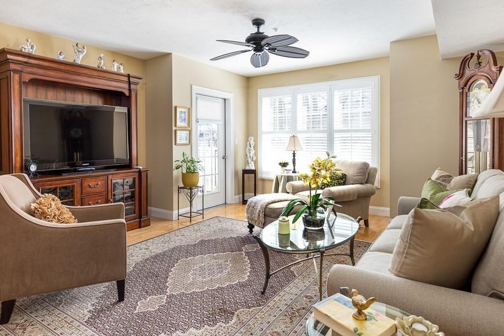 15 Summer St unit 108, Franklin, MA 02038 - photo 1