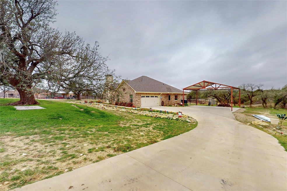 1019 Justin Dr, Springtown, TX 76082 - photo 1