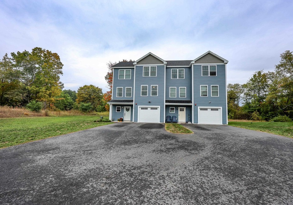 19 Biggs Ave unit B, Epping, NH 03042 - photo 1