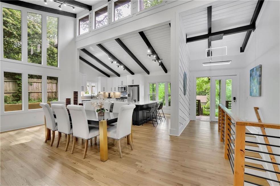 3165 Brookview Dr, Marietta, GA 30068 - photo 1