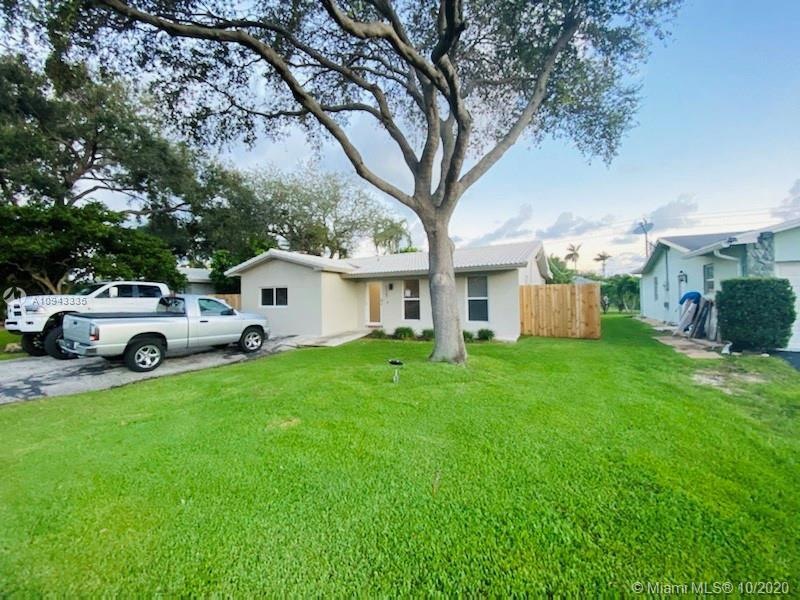 227 SE 7th St, Dania, FL 33004 - photo 1
