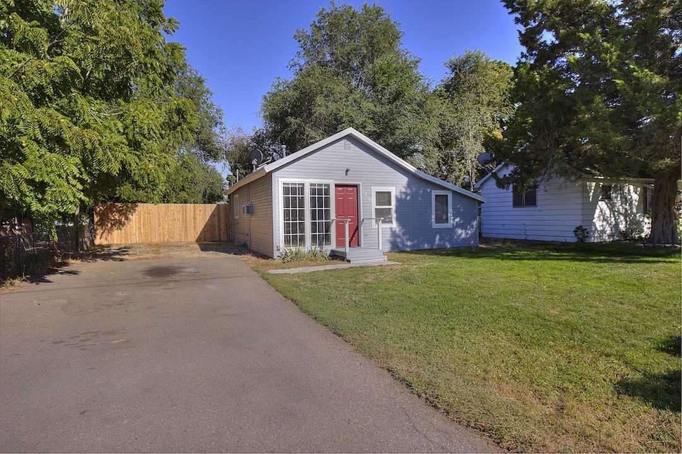1210 Holly St, Nampa, ID 83686 - photo 1
