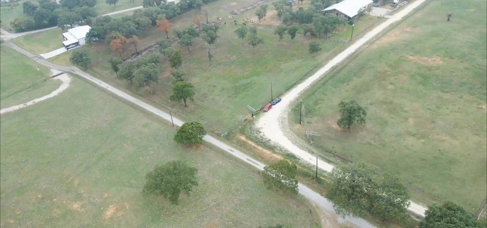 3611 Trails End Rd, Burleson, TX 76028 - photo 1