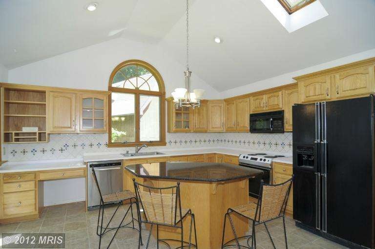 1512 Oakland Rd, Reisterstown, MD 21136 - photo 1