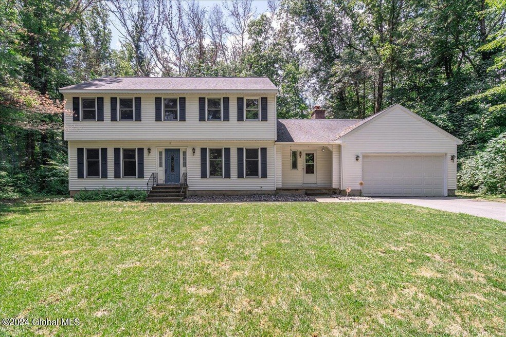 29 Knollwood Dr, Saratoga Springs, NY 12866 - photo 1