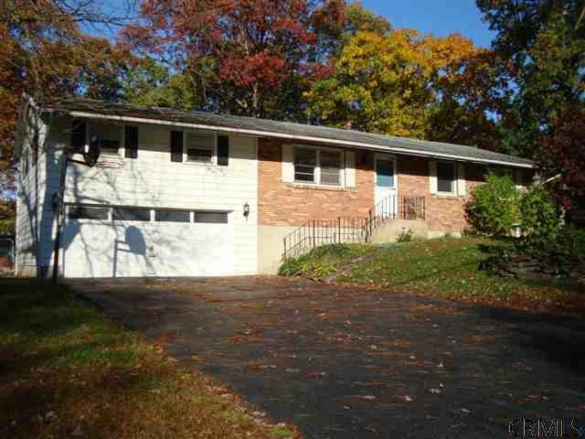 150 Horstman Dr, Schenectady, NY 12302 - photo 1