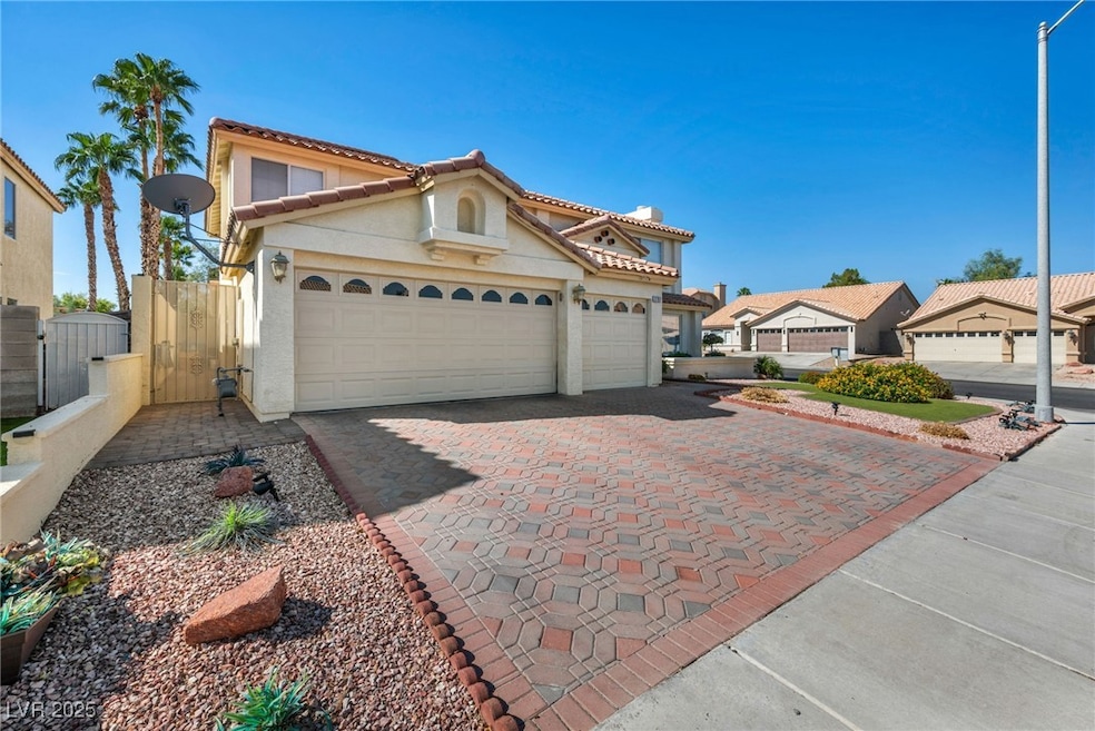 2707 Fan Palm Ct, Henderson, NV 89074 - photo 1