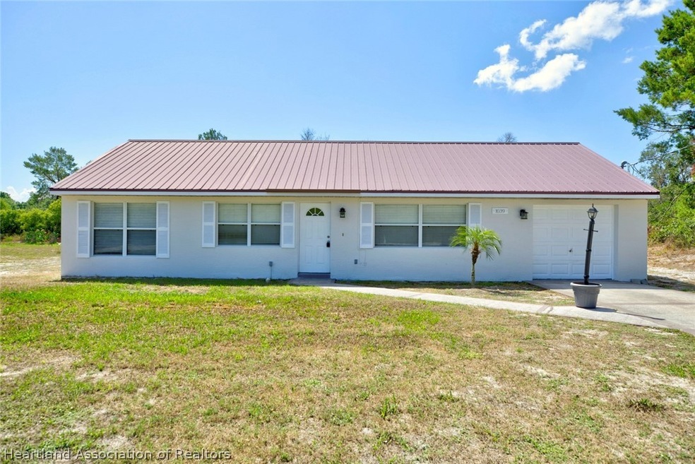 1039 Rebel Ave, Lake Placid, FL 33852 - photo 1