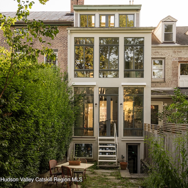 10 Union St, Hudson, NY 12534 - photo 1