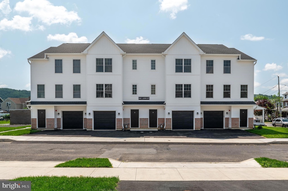 For Rent $2,250/month