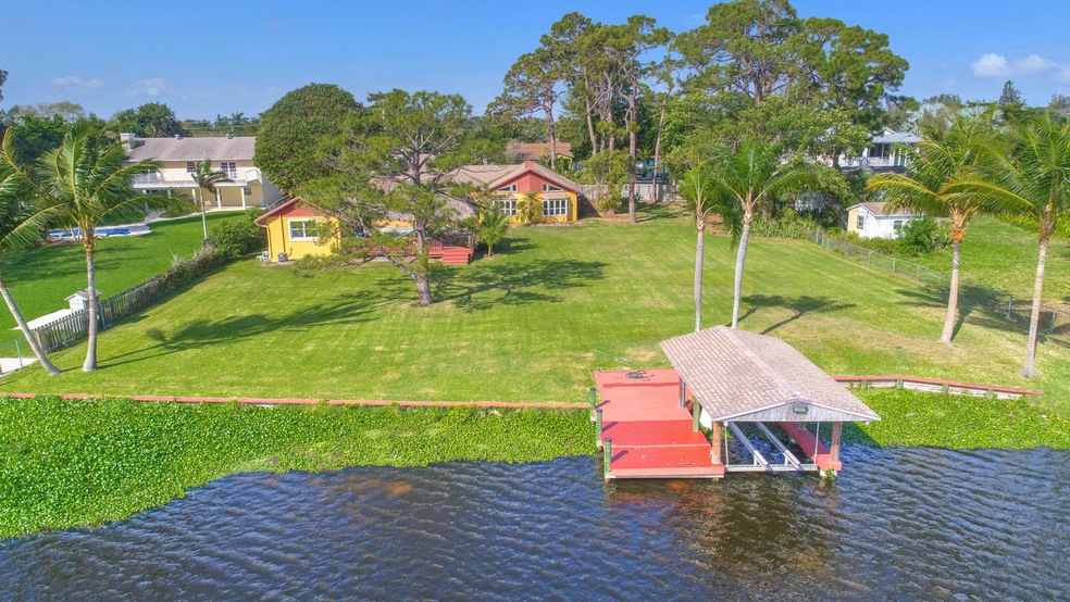 6860 Eastview Dr, Lake Worth, FL 33462 - photo 1