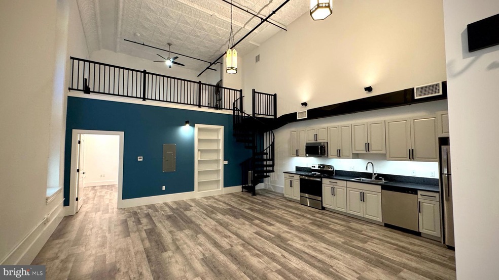 177 Chestnut St unit 5, Spring City, PA 19475 - photo 1