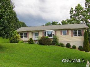 124 Lakeview Acres Dr, Asheville, NC 28806 - photo 1