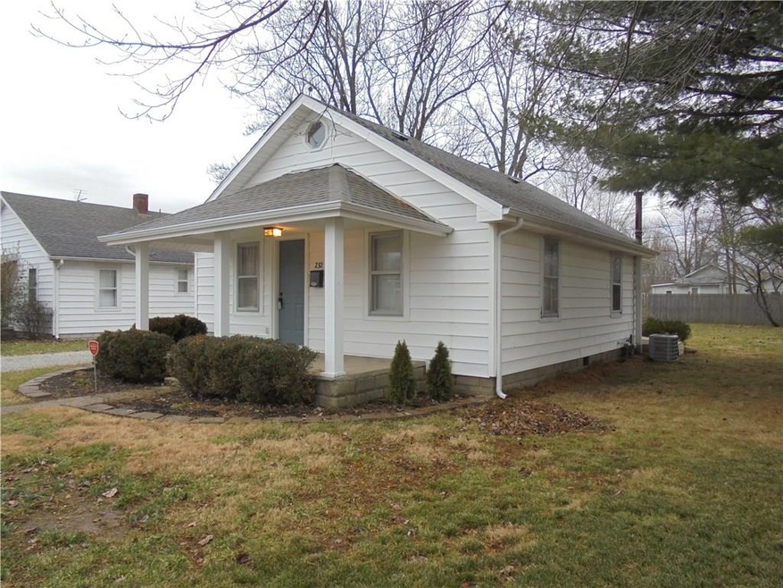 232 Smith St, Columbus, IN 47201 - photo 1