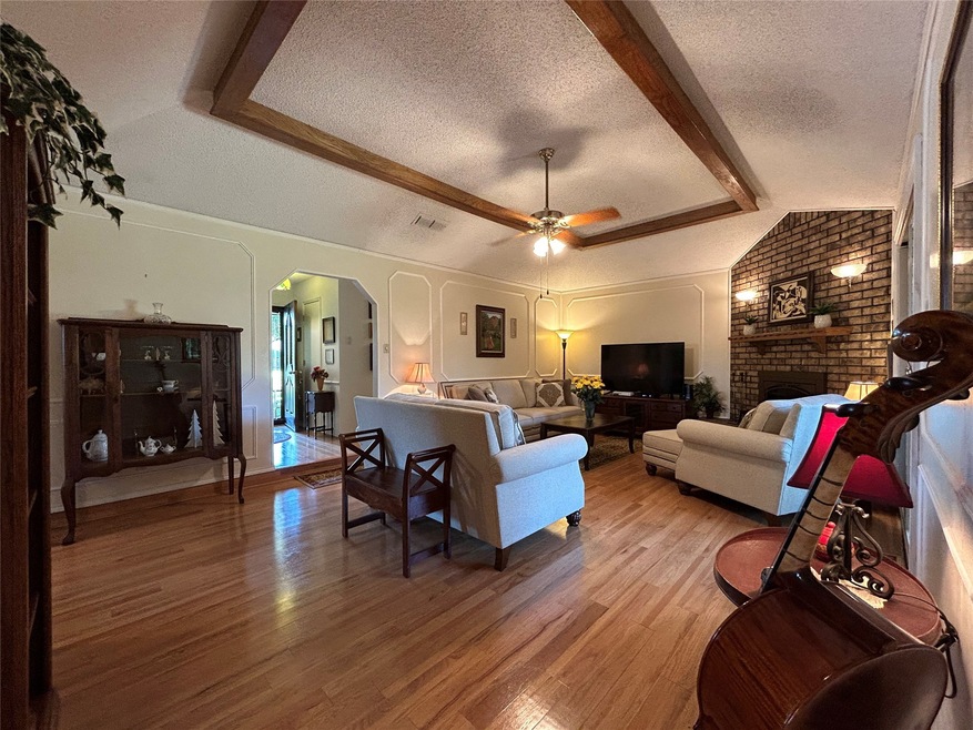 505 Eagle Dr, Bedford, TX 76021 - photo 1