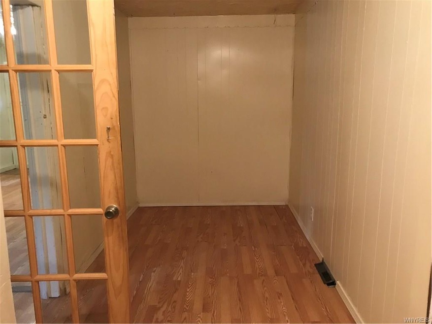 1407 Walnut Ave, Niagara Falls, NY 14301 - photo 1