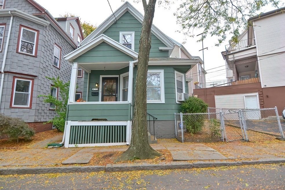 22 Dell St, Somerville, MA 02145 - photo 1