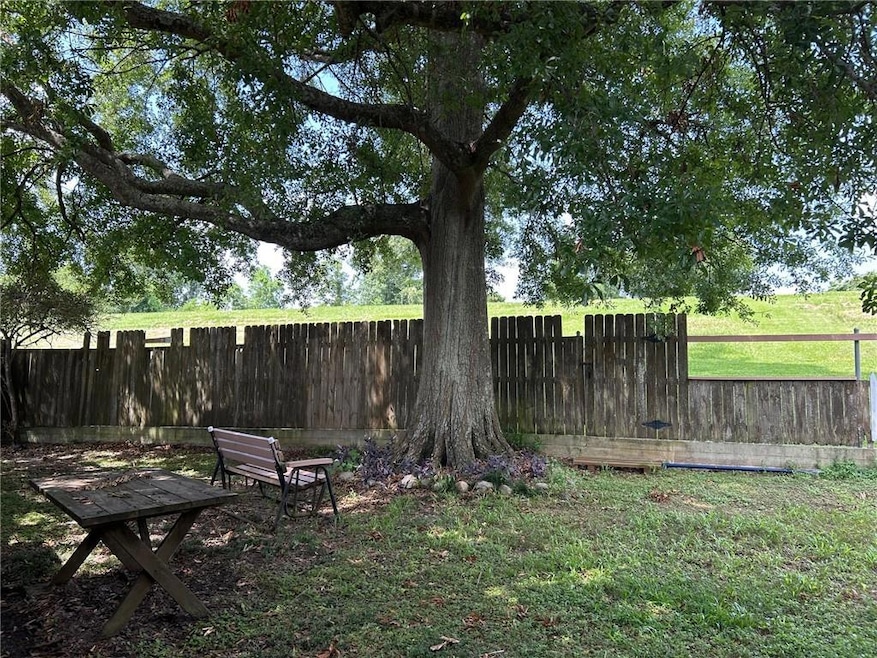 8 Glenwood Ave, New Orleans, LA 70123 - photo 1