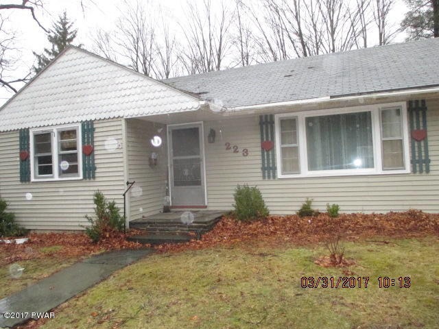 223 Cedar Ave, Hawley, PA 18428 - photo 1