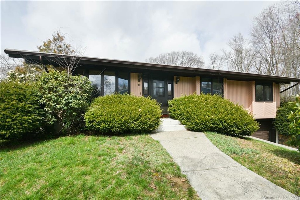 40 Hickory Hill Dr, Waterbury, CT 06708 - photo 1