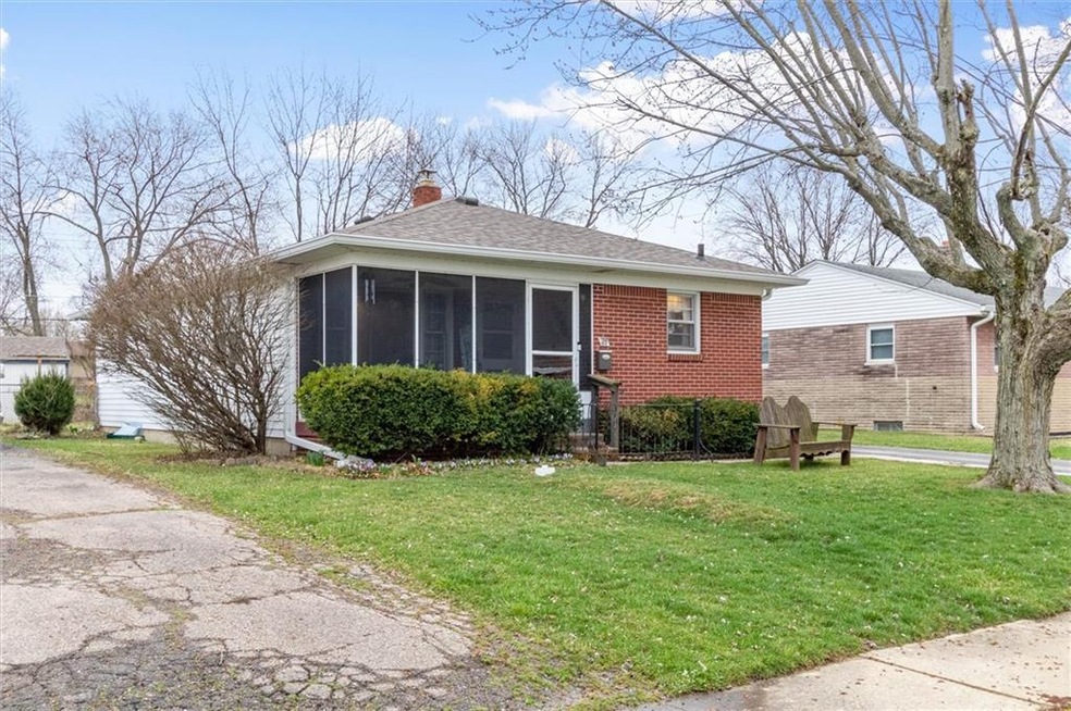 29 Chester Dr, Beech Grove, IN 46107 - photo 1