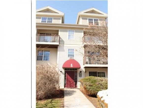 17 Hildred Dr unit 17, Burlington, VT 05401 - photo 1