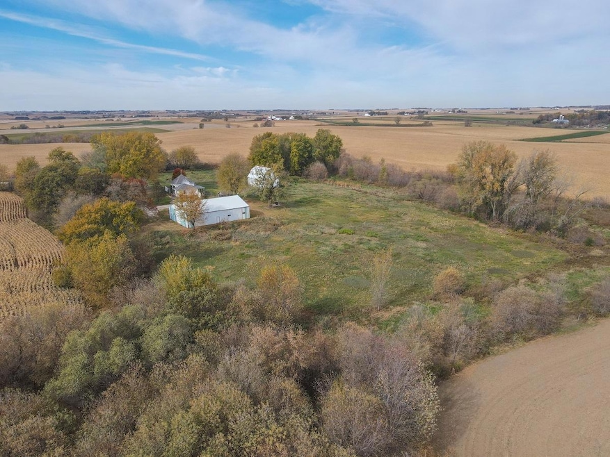12 Acre Hobby Farm near Zumbro Falls MN