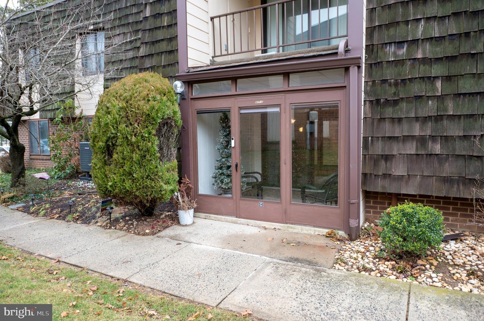 977C Village Round, Allentown, PA 18106 - photo 1