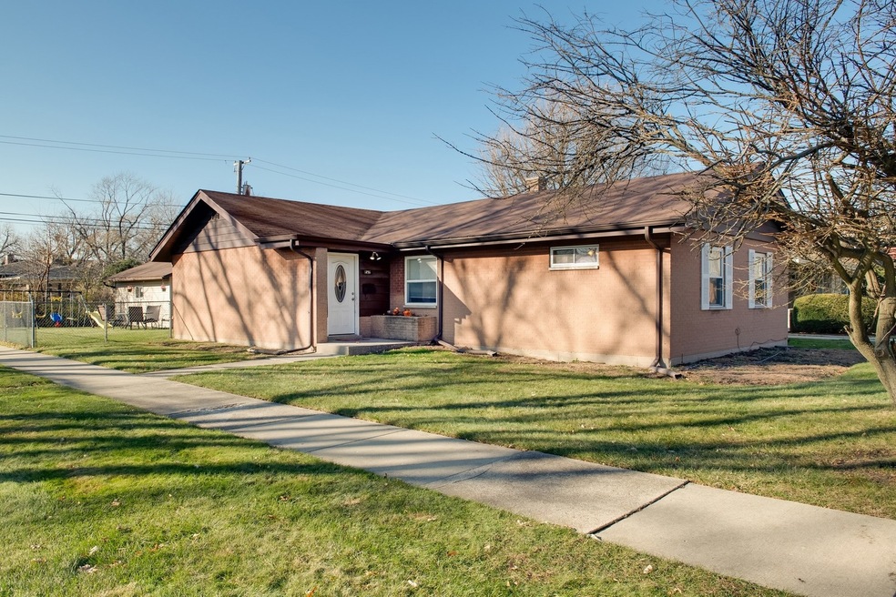 1456 Portsmouth Ave, Westchester, IL 60154 - photo 1