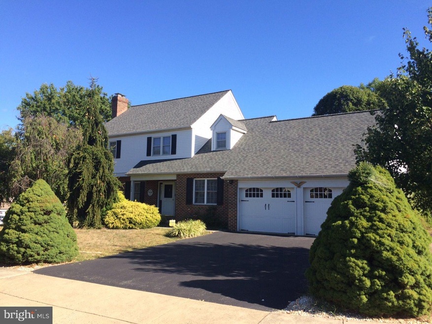 1924 Wayne Dr, Norristown, PA 19403 - photo 1