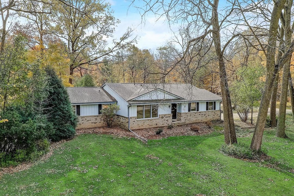 Maplecrest Dr MLS-54