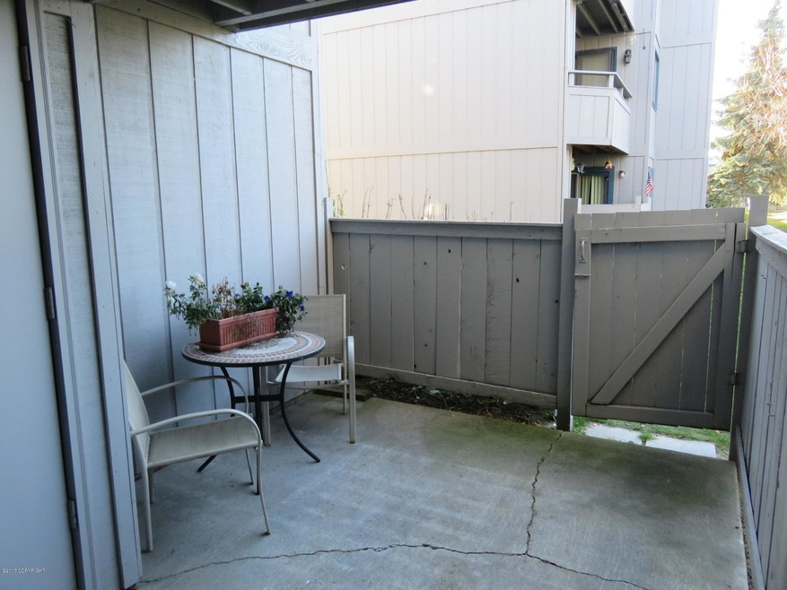 Private fenced patio