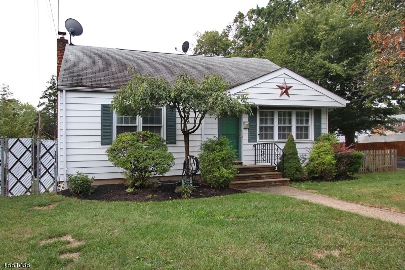 752 Rodgers Ct, Rahway, NJ 07065 - photo 1