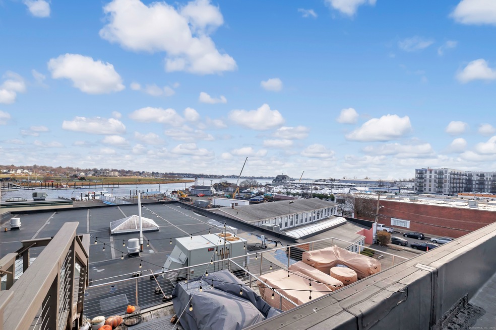 32 Haviland St unit 210, Norwalk, CT 06854 - photo 1